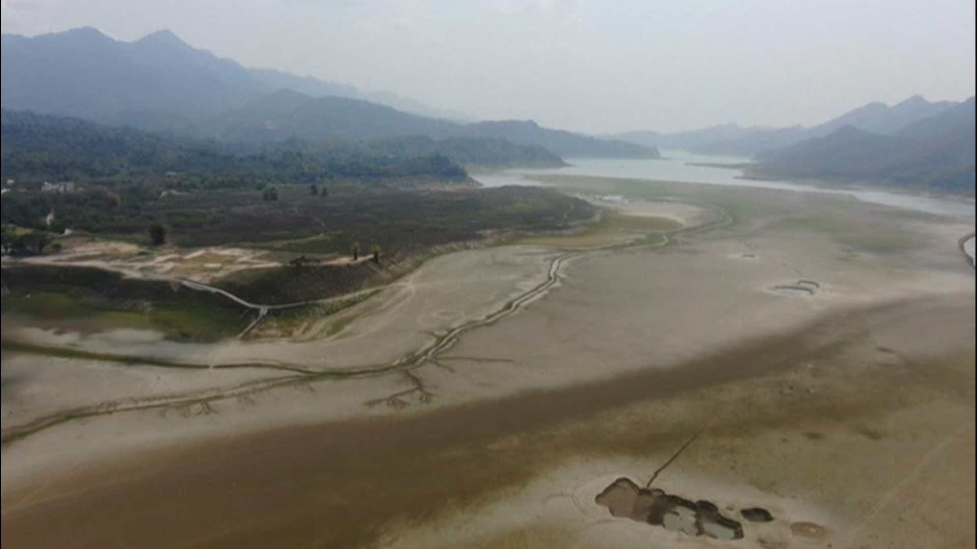 The nation of Taiwan experienced the worst drought in decades. Videos were shared of the Zengwen Dam reservoir running dry with cracks on the ground as a result of the drought on March 17.