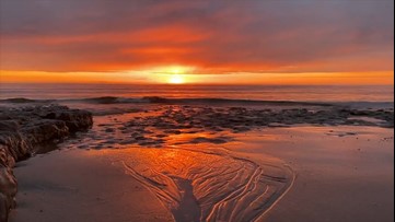 Stunning sunrises mark a beautiful weekend around the US