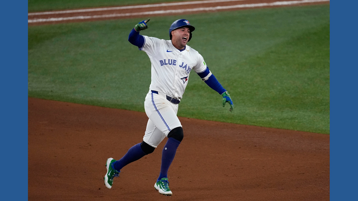 George Springer's homer sends Toronto Blue Jays into World Series with 4-3 win over Seattle Mariners in Game 7 of ALCS