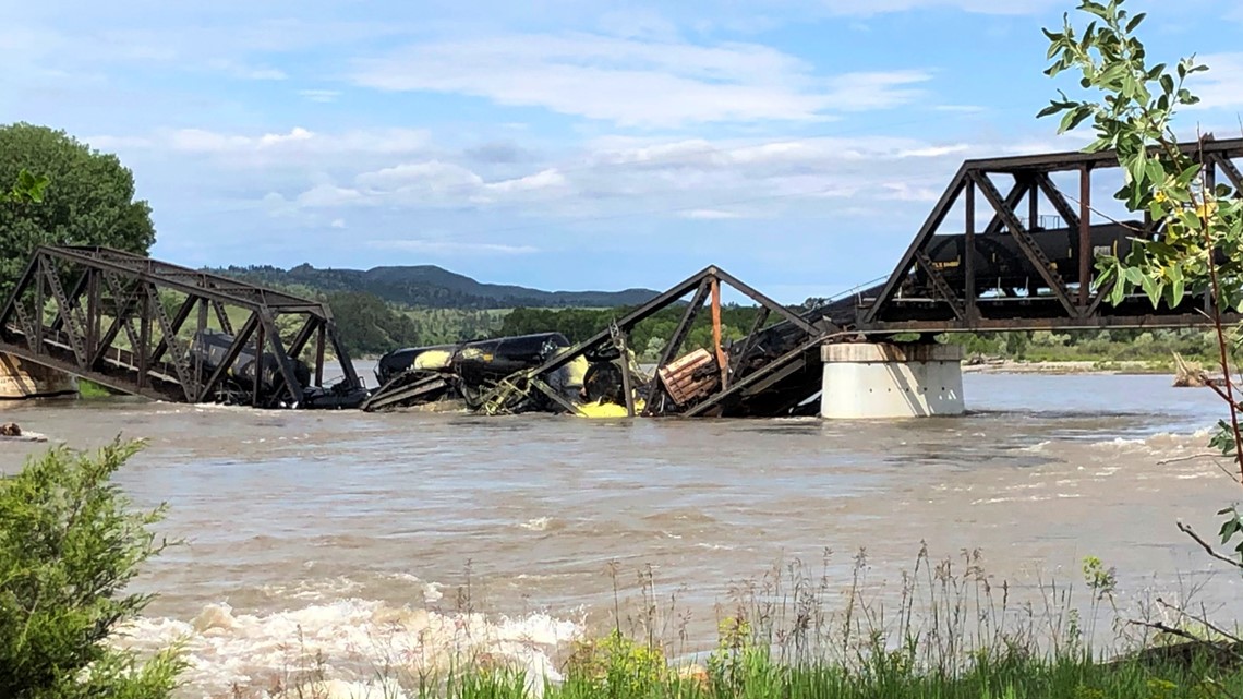 Montana train derailment caused by bridge collapse