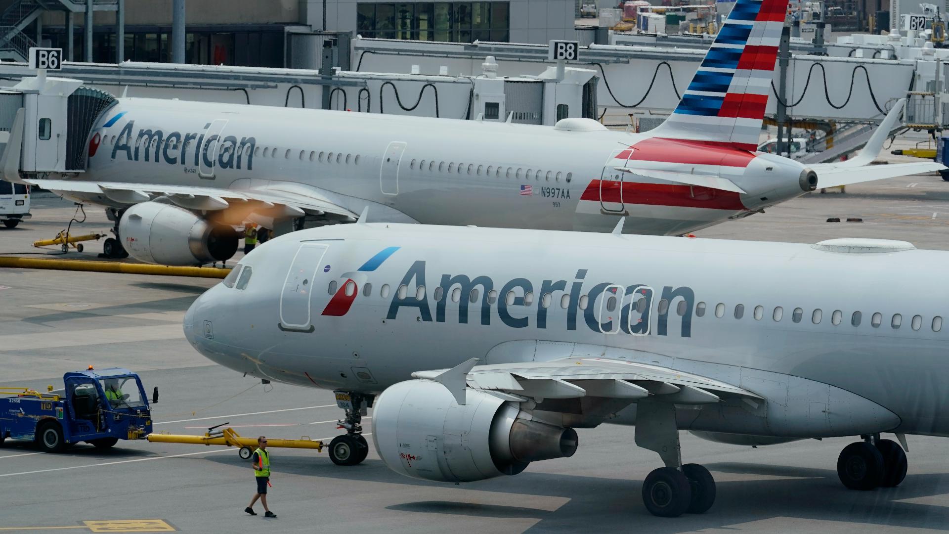 American Airlines plans major fleet upgrade, with more premium seats and seatback screens