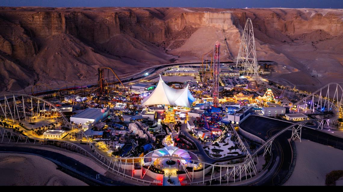 World's tallest, fastest, longest roller coaster opens at new Six