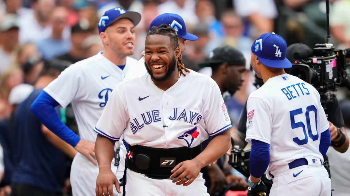 Vladimir Guerrero Jr. Celebrated by Fans, Father After 2023 MLB Home Run  Derby Win, News, Scores, Highlights, Stats, and Rumors