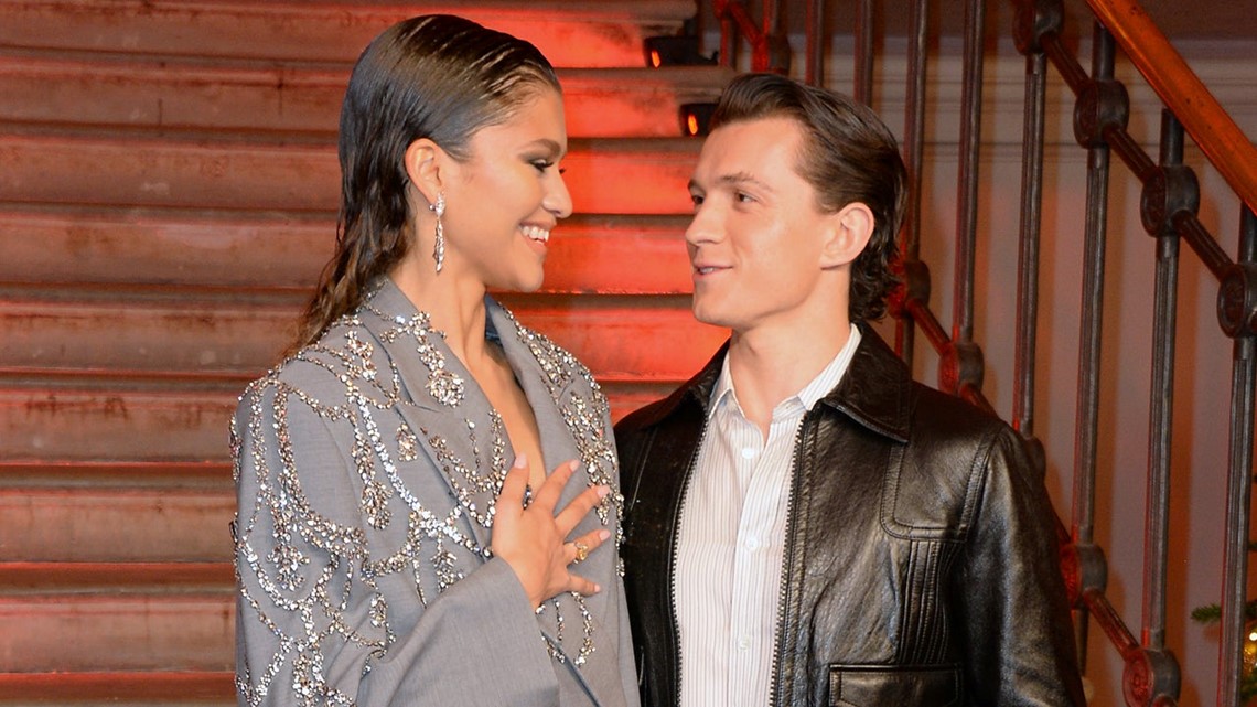 Tom Holland and Zendaya Show Rare PDA While Signing 'SpiderMan
