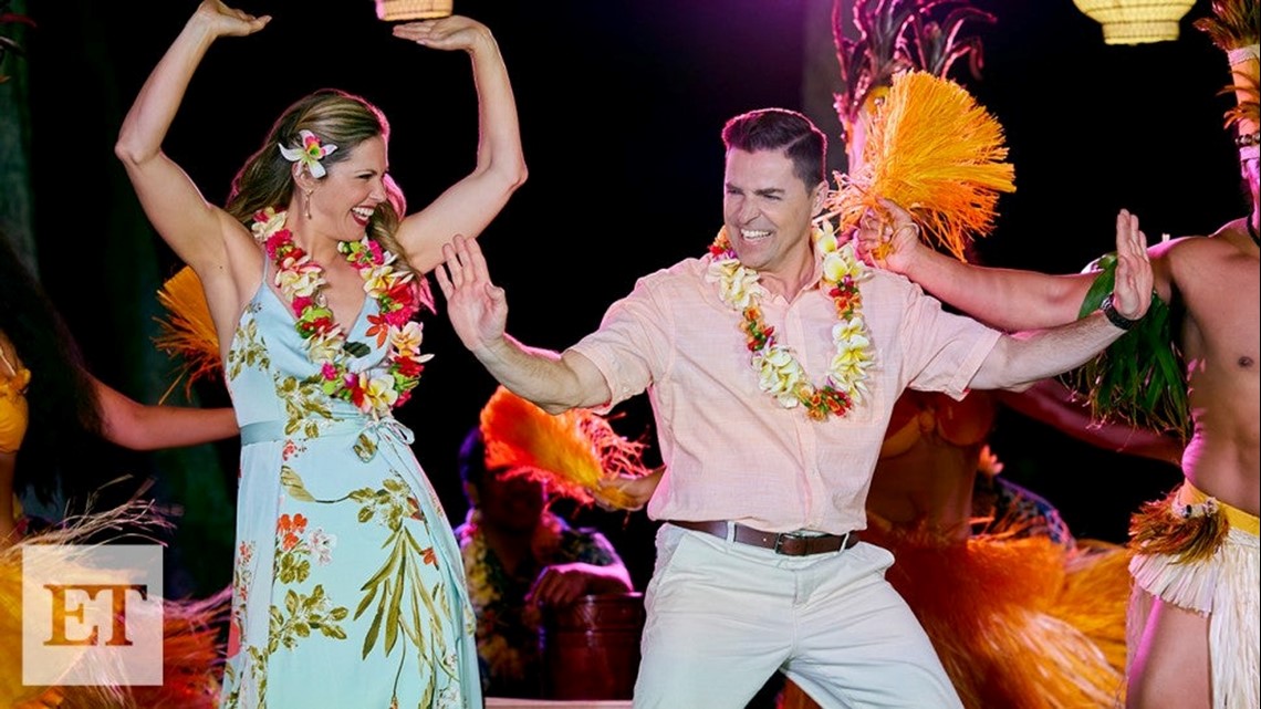 Pascale Hutton And Kavan Smith Fall In Love In Paradise In You Had Me At Aloha Exclusive Wkyc Com