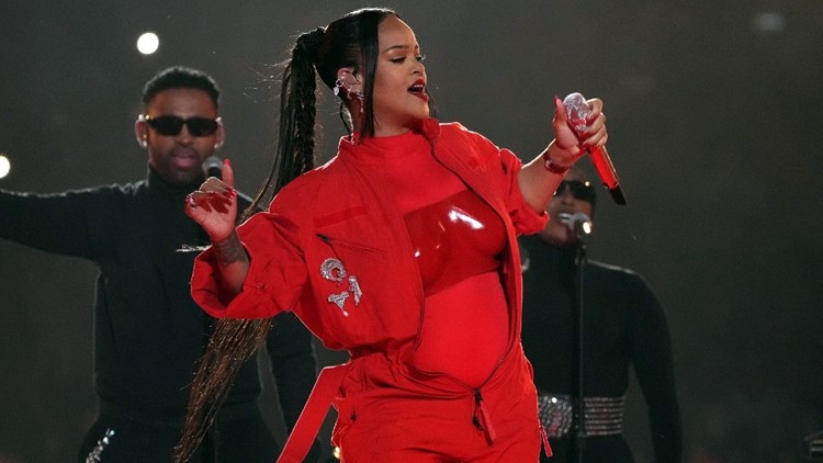 Watch Super Bowl Halftime Show: Relive Rihanna's Performance