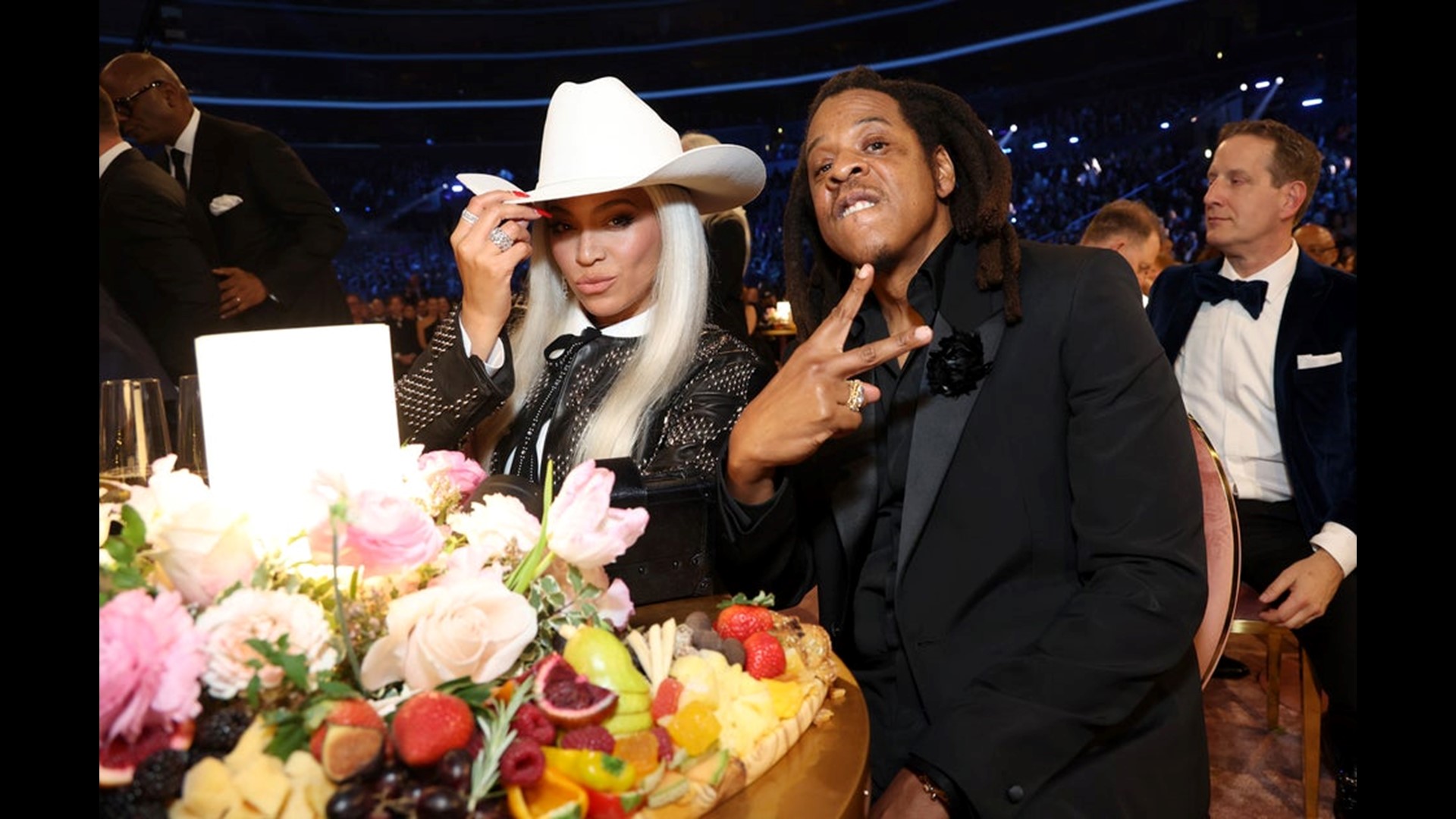 Bradley Cooper Recalls Meeting Beyoncé for 'A Star Is Born' While JAY-Z ...