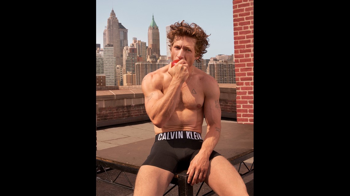 Jeremy Allen White's Calvin Klein undies have set the internet