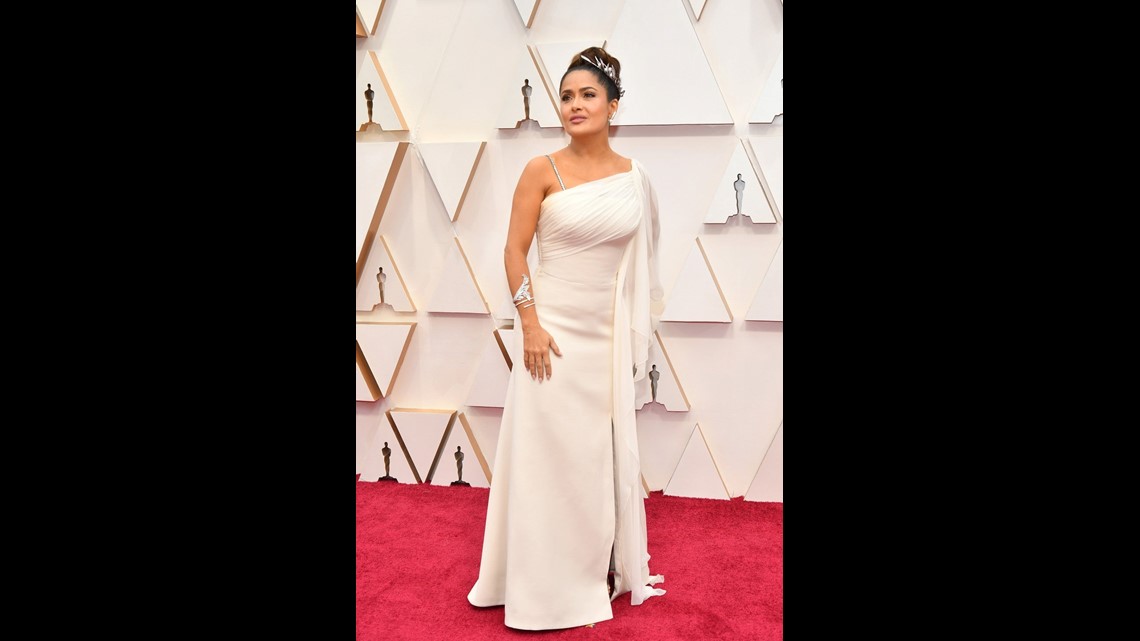 Salma Hayek Looks Like a Goddess in Stunning White Dress at the Oscars | wkyc.com Salma Hayek Looks Like a Goddess in Stunning White Dress at the Oscars | wkyc.com