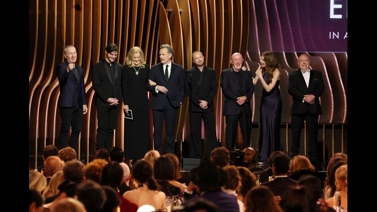 Breaking Bad Cast Reunites On Stage At The 2024 SAG Awards See The   7a700ee4 1d59 41e2 9cf9 1f598707cdd3 750x422 