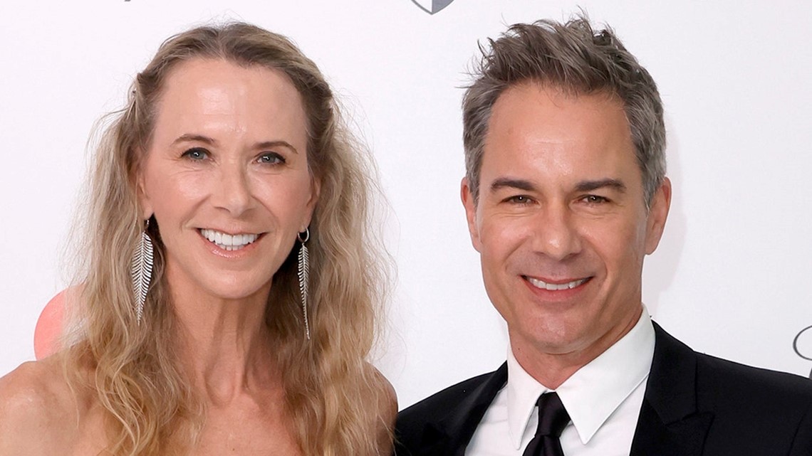 Eric McCormack's Wife Janet Leigh Files for Divorce After 26 Years