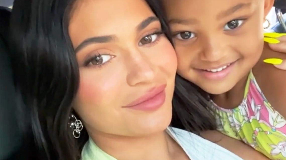 Kylie Jenner's Daughter Stormi Goes Makeup Shopping with Her Mom: Photos