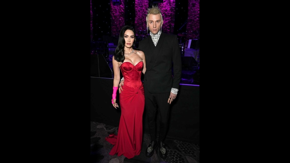 Megan Fox Arrives With Machine Gun Kelly at 2023 GRAMMYs After Suffering  Concussion | wkyc.com