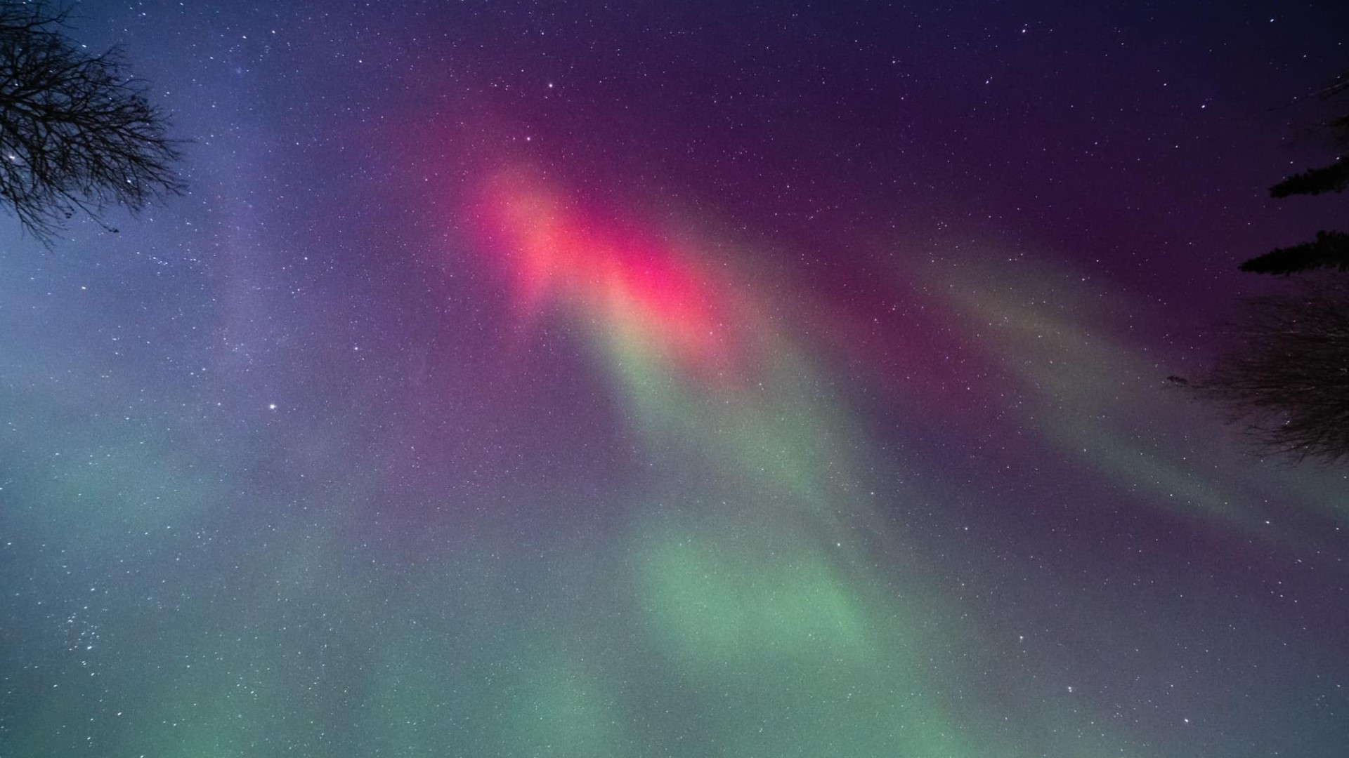 Northern Lights stun over Minnestoa