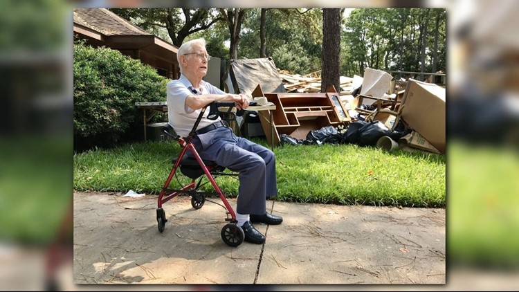 Volunteers help WWII vet recover from flood damage