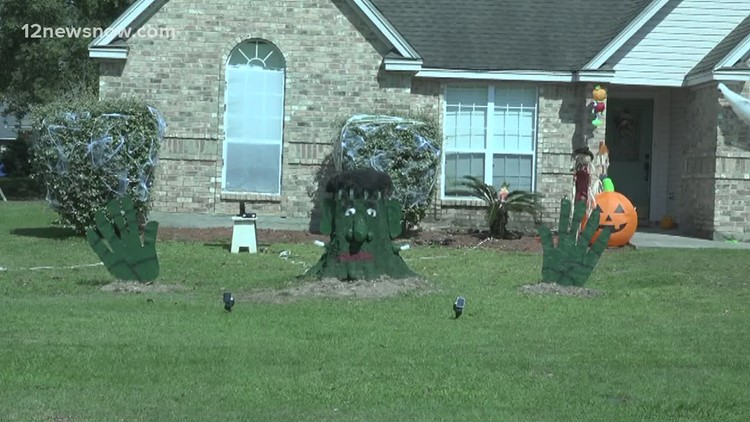 Frankenstump Orange Family Creates Halloween Decoration Out Of Tree Damaged By Hurricane Laura Frankenstump Orange Family Creates Halloween Decoration Out Of Tree Damaged By Hurricane Laura