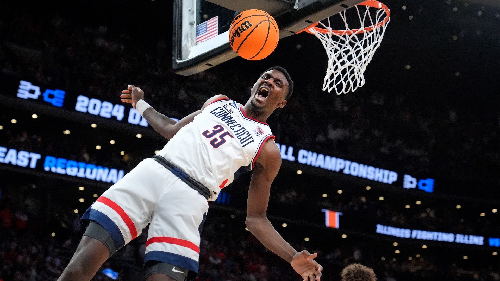 UConn headed to Phoenix for Final Four after beating Illinois