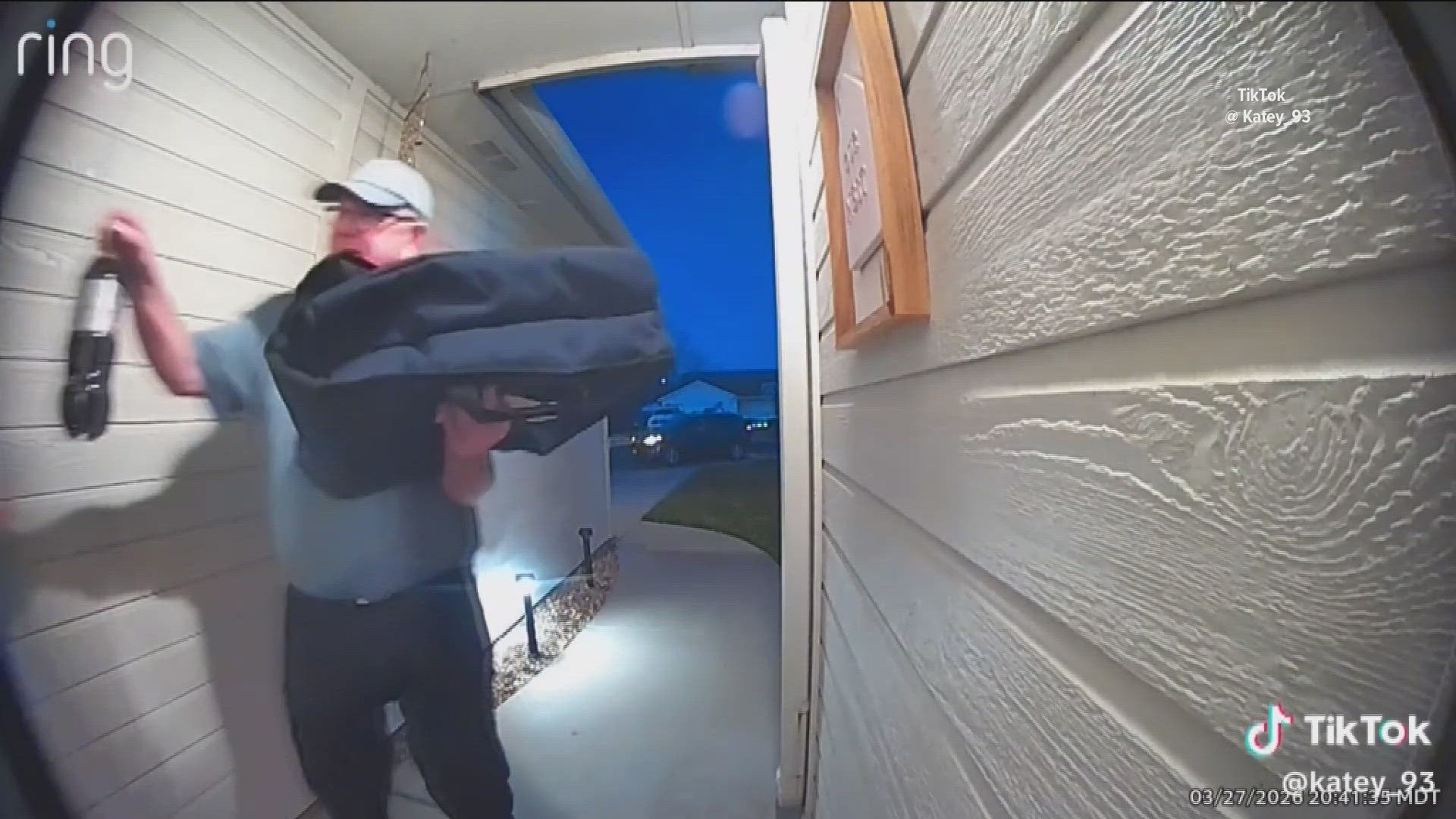 Tip of a lifetime: Delivery driver's act of kindness goes global | wkyc.com