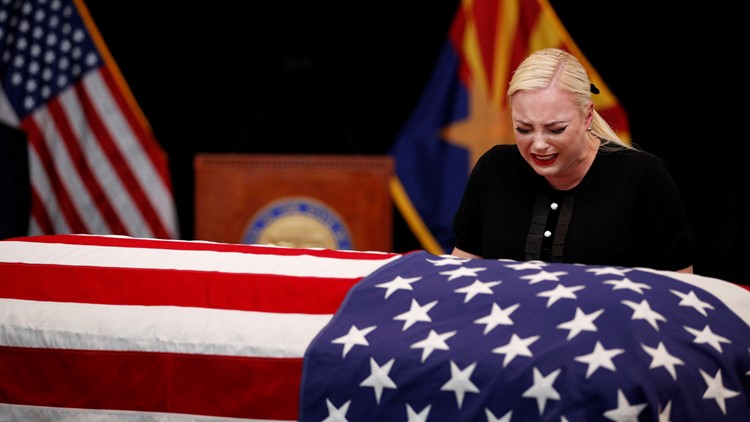 Meghan Mccain Weeping Over Father S Casket Inspired Thoughts Of Support Love Wkyc Com