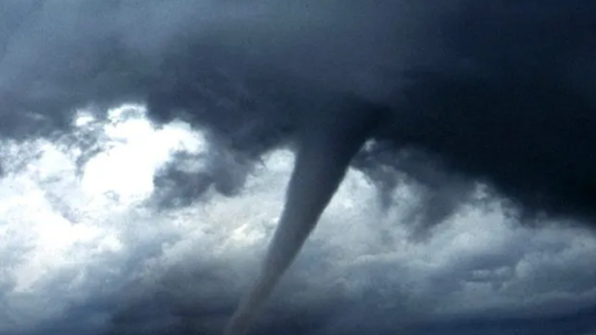 Tornadoes leave 1 dead and dozens injured in Oklahoma and Texas | wkyc.com