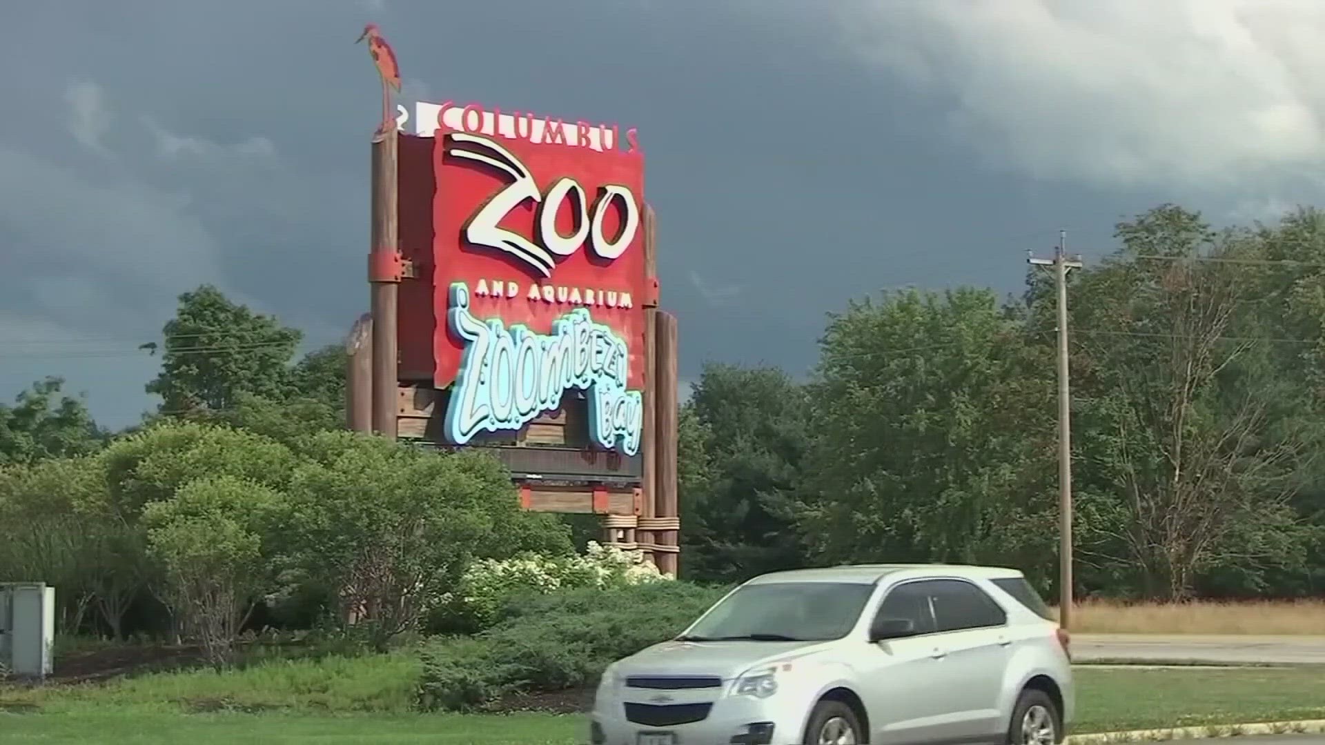 The indictments come after four former zoo employees were accused of losing more than $630,000 and misusing zoo resources in 2021.