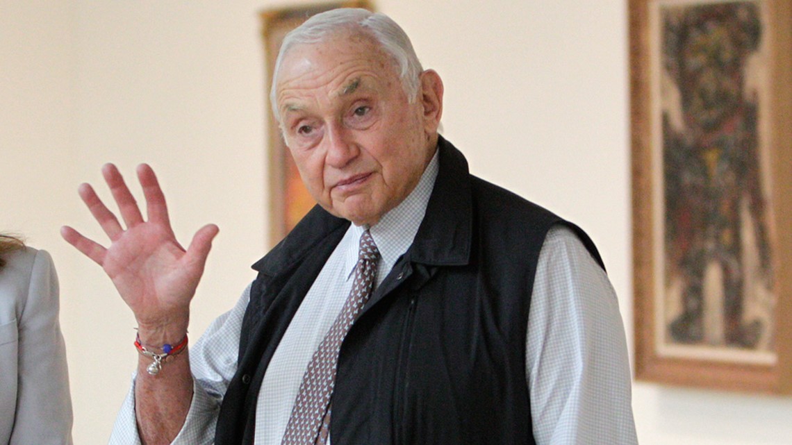 Attorneys for Les Wexner looking to quash subpoena in Strauss lawsuit against Ohio State
