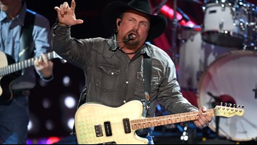 Garth Brooks Bringing Stadium Tour To Cincinnati In 2020 Wkyc Com