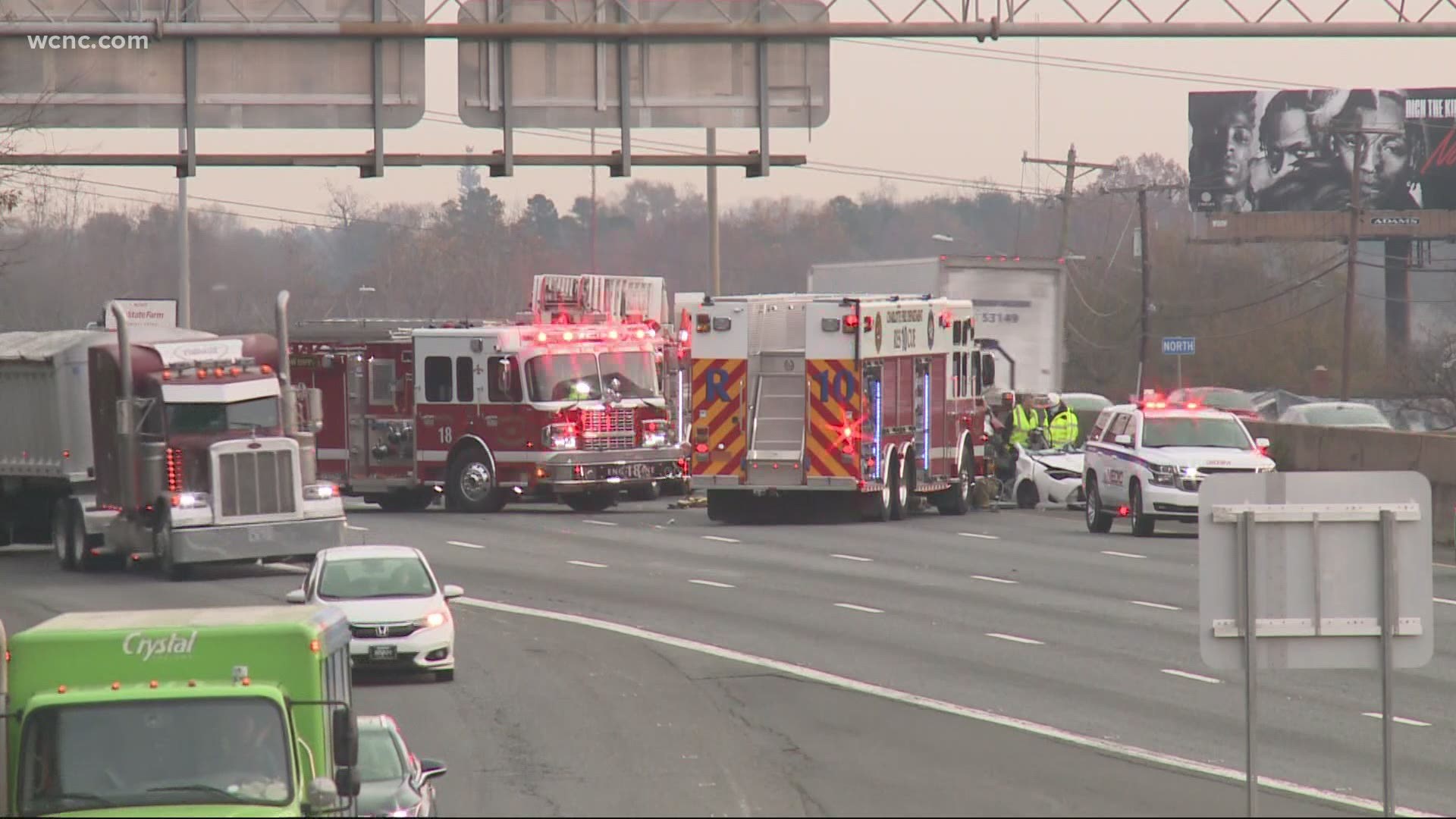 Crash shuts down I85 southbound in Charlotte, North