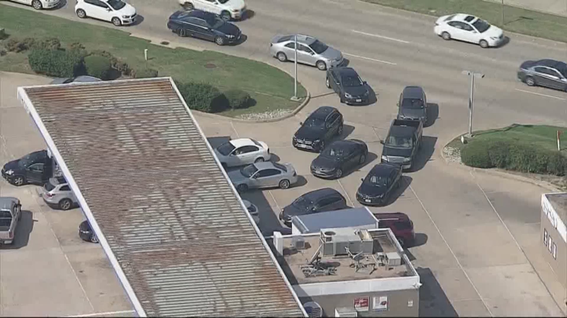 Long lines reported at gas stations in North Texas