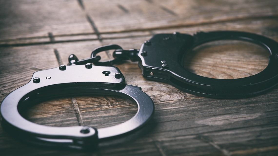 Man arrested after traveling from UK to Ohio to visit with teen - Vimarsana News