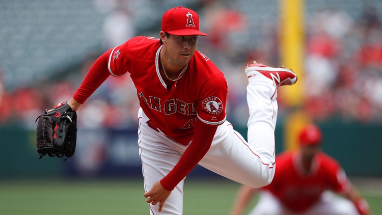 Tyler Skaggs' mom throws first pitch in Angels' 1st home game since his  death
