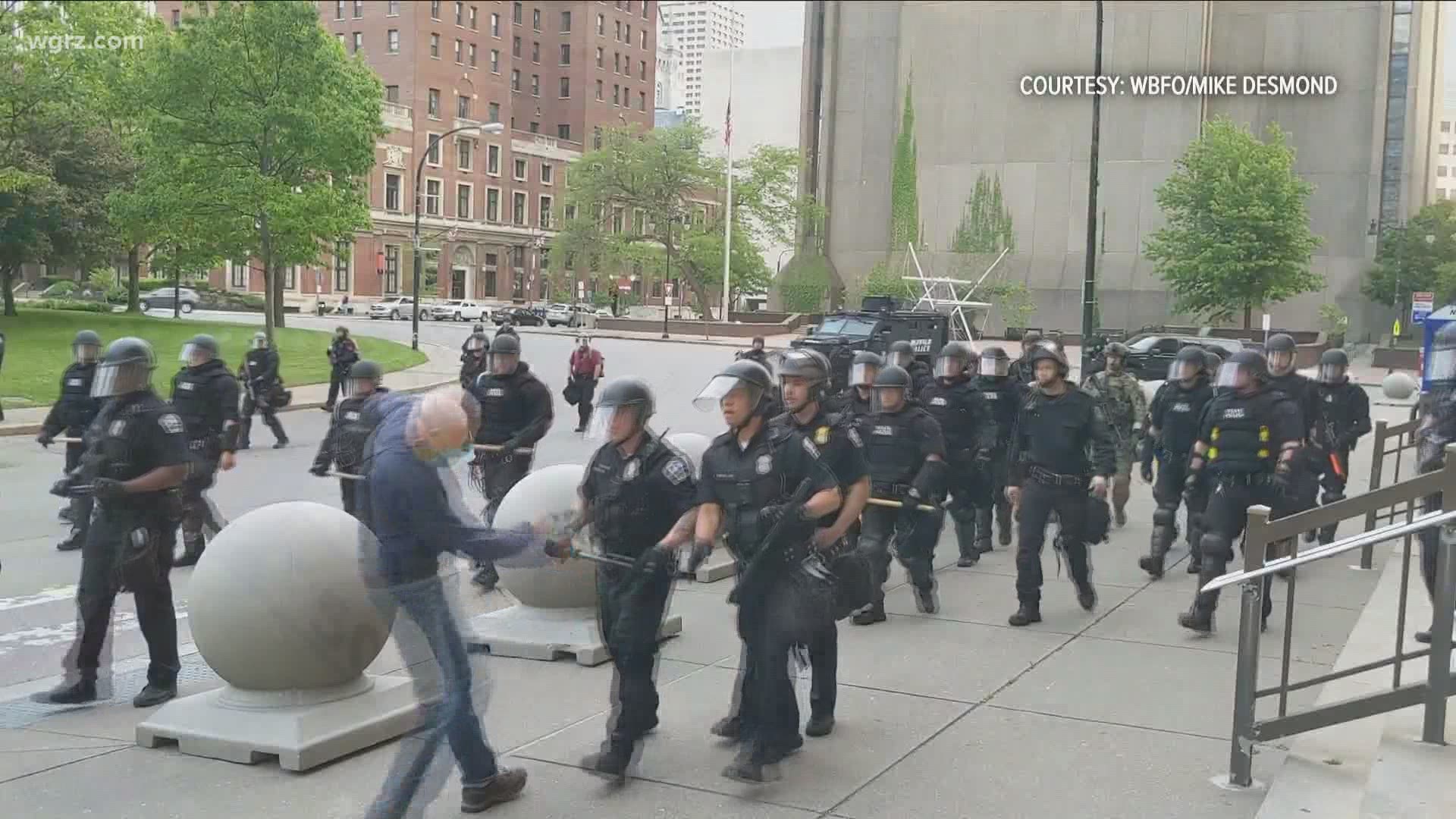 4c84cea1 299a 49ac a339 https://rexweyler.com/charges-dismissed-against-2-buffalo-police-officers-who-shoved-protester-in-june/