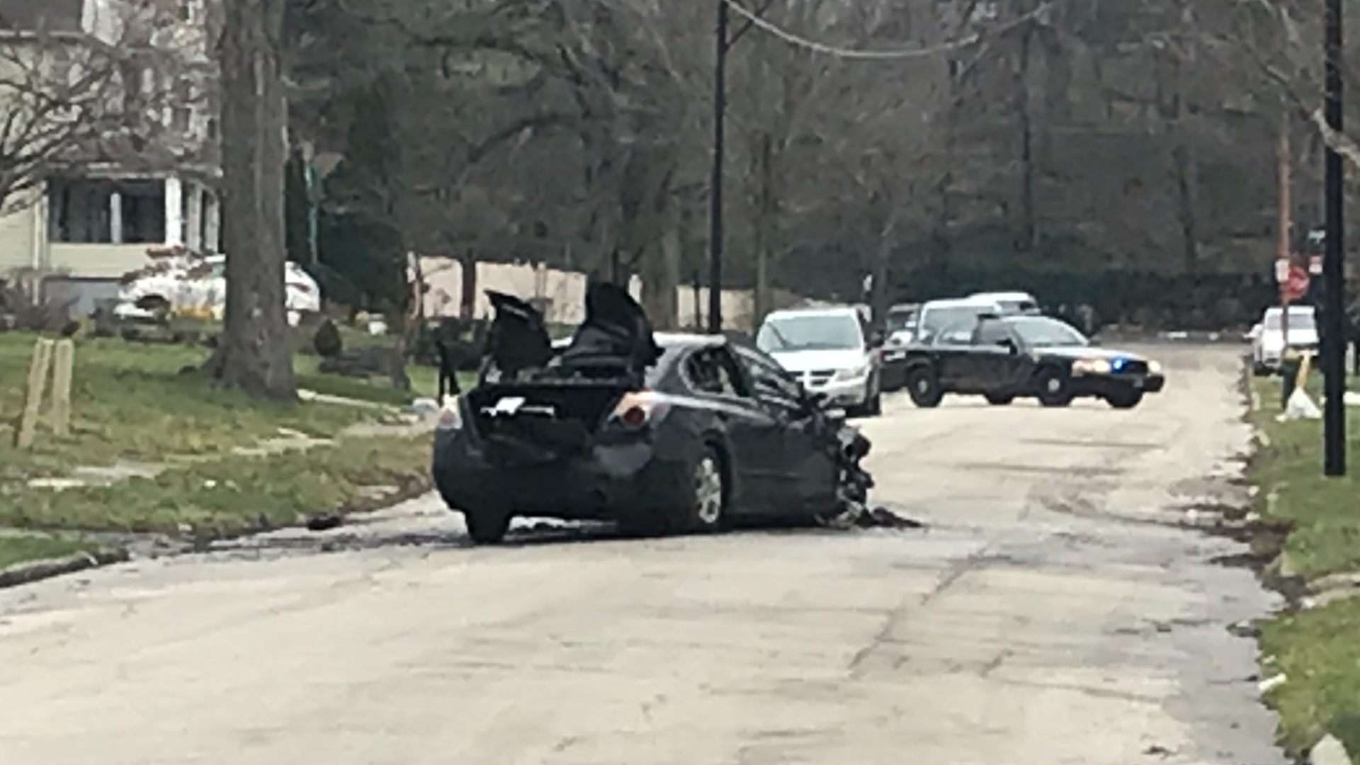 East Cleveland police pursuit leads to officer-involved shooting | wkyc.com