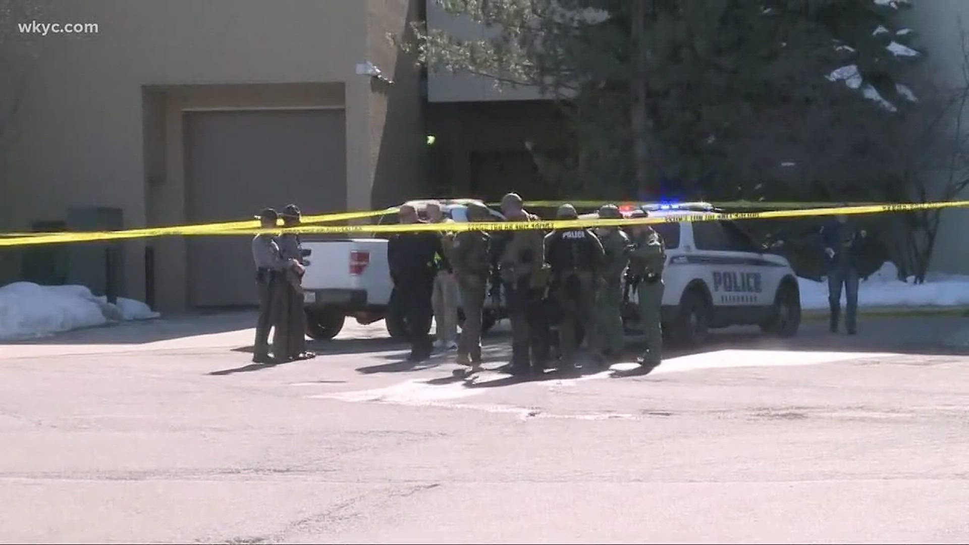 Shooting at Beachwood Place leaves 1 injured, puts mall on lockdown; suspect in custody