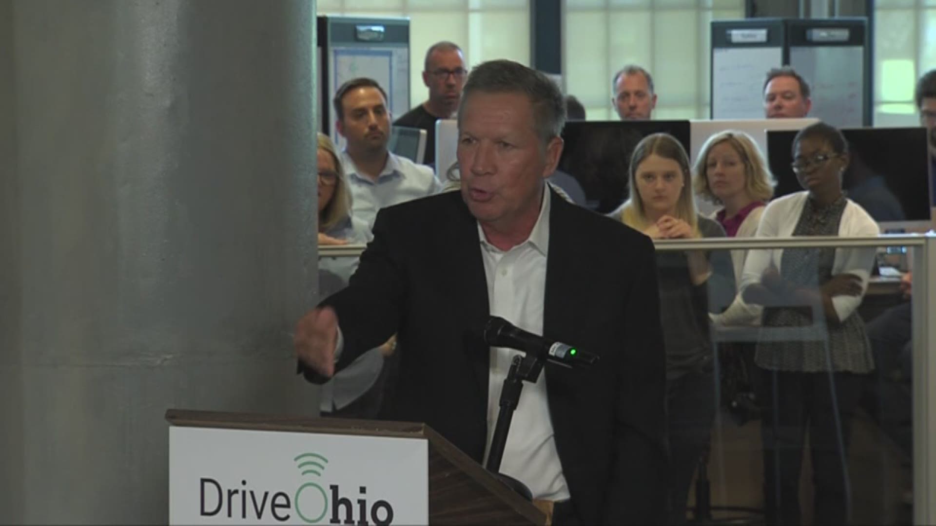 Gov. John Kasich allows self-driving cars on all Ohio roads