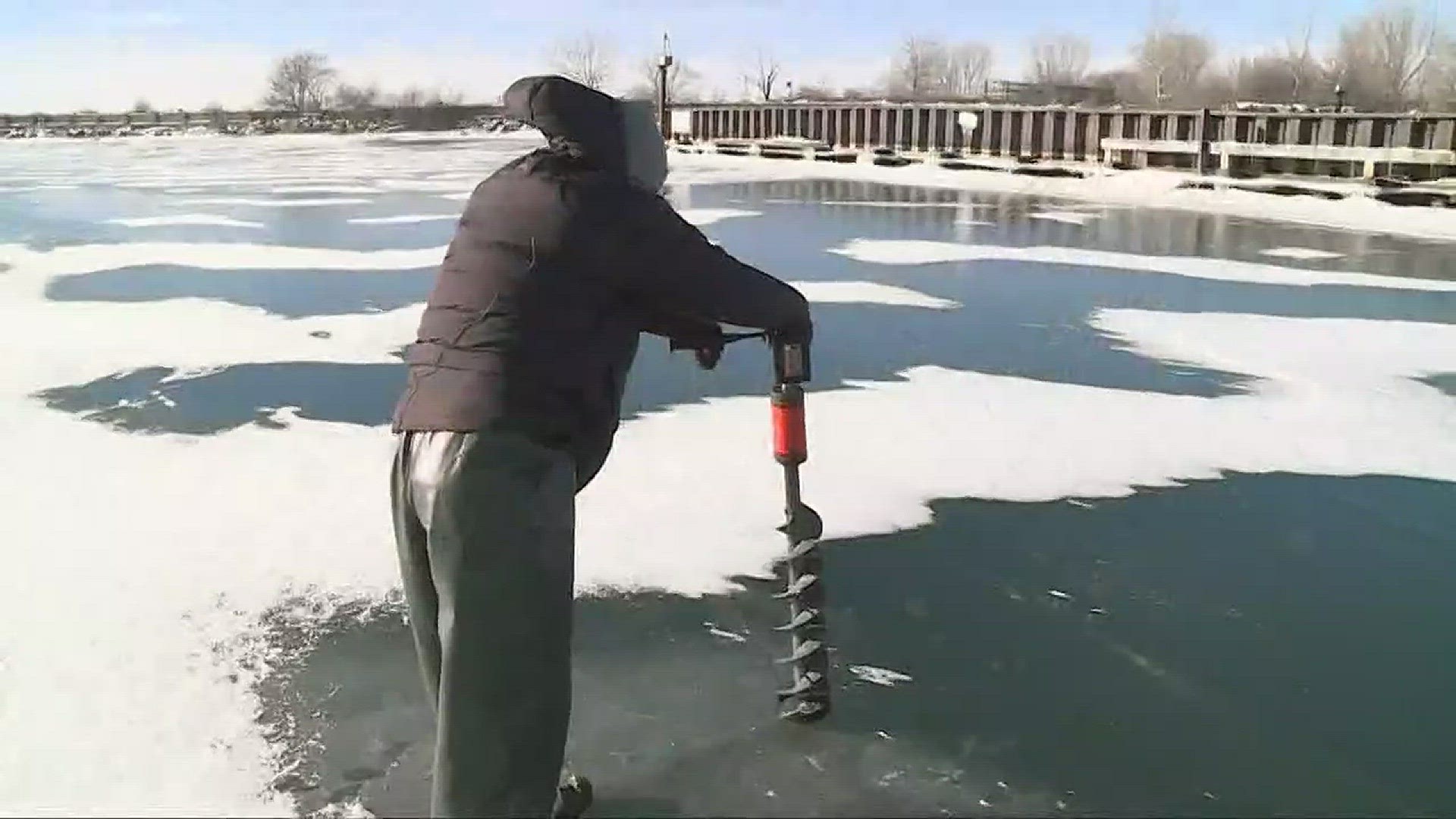 Ice safety tips on Lake Erie during Arctic Blast