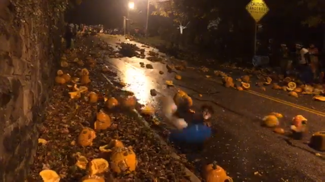 When was the 2021 Chagrin Falls pumpkin roll?