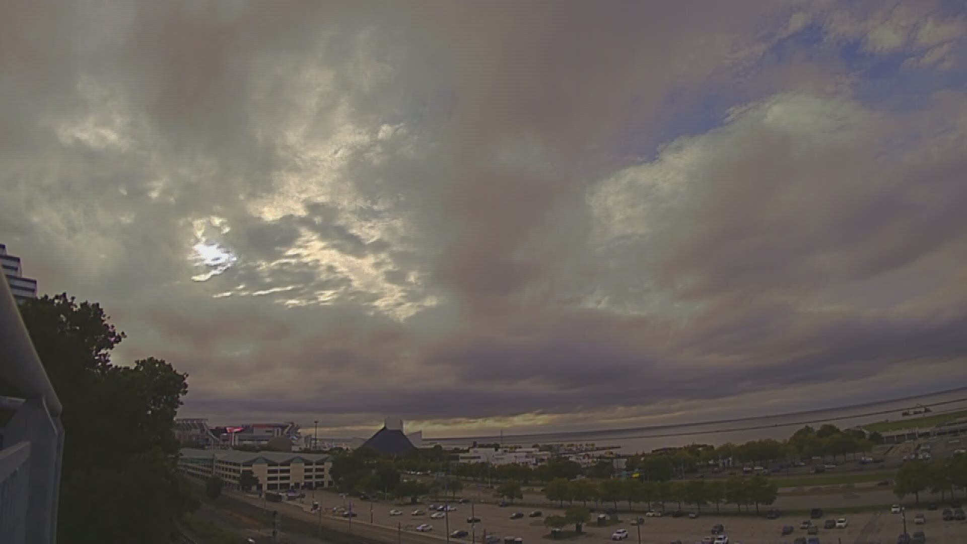 Today's weather time lapse clearly shows multiple layers of clouds moving in different directions. #3weather