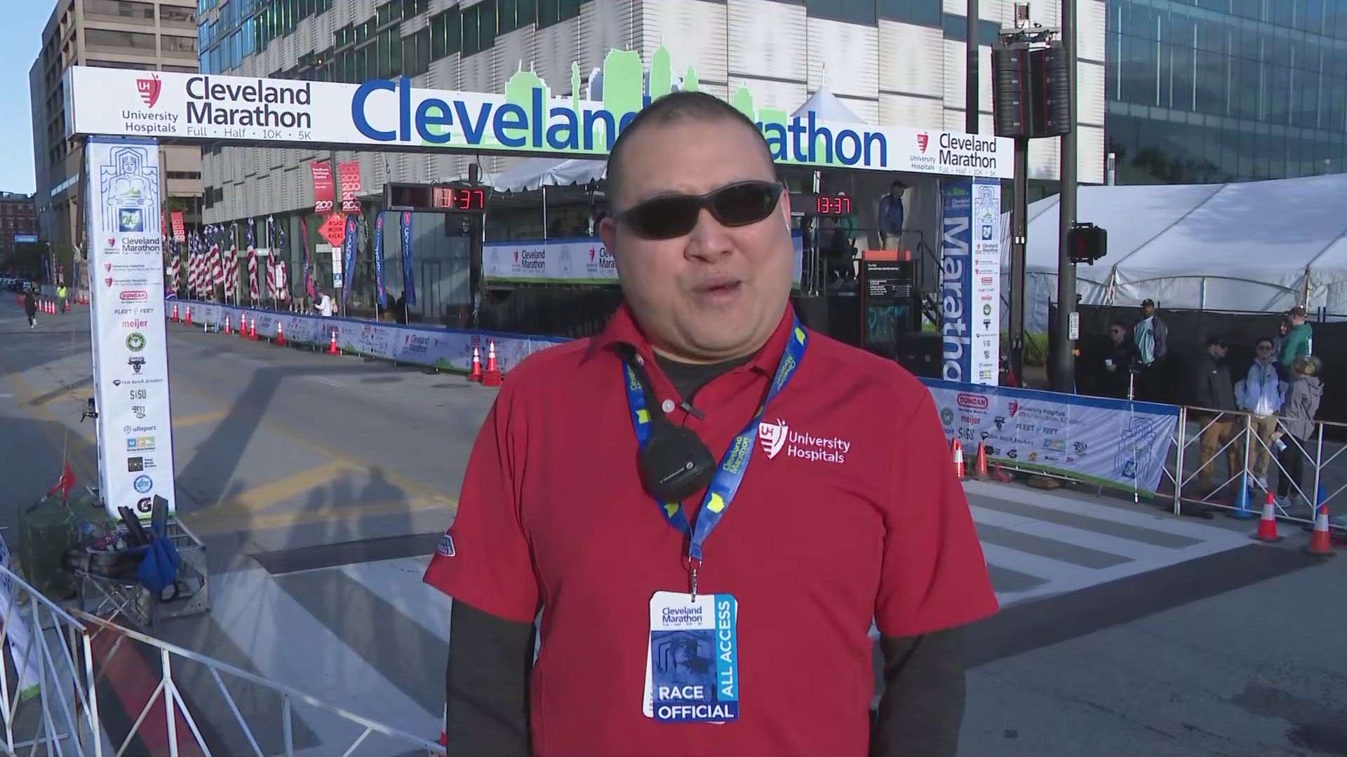 Dr. Jeffrey Luk, doctor at University Hospitals and Medical Director of the 2025 Cleveland Marathon, joins 3News GO! as the race kicks off.