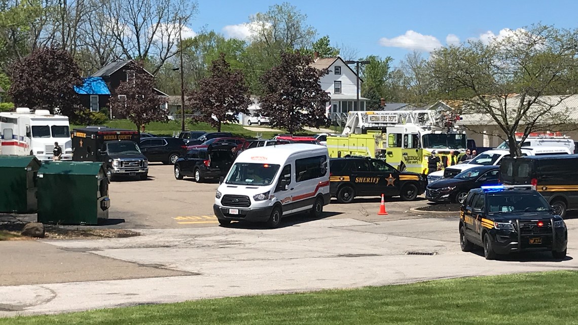 Medina police and SWAT engaged in standoff