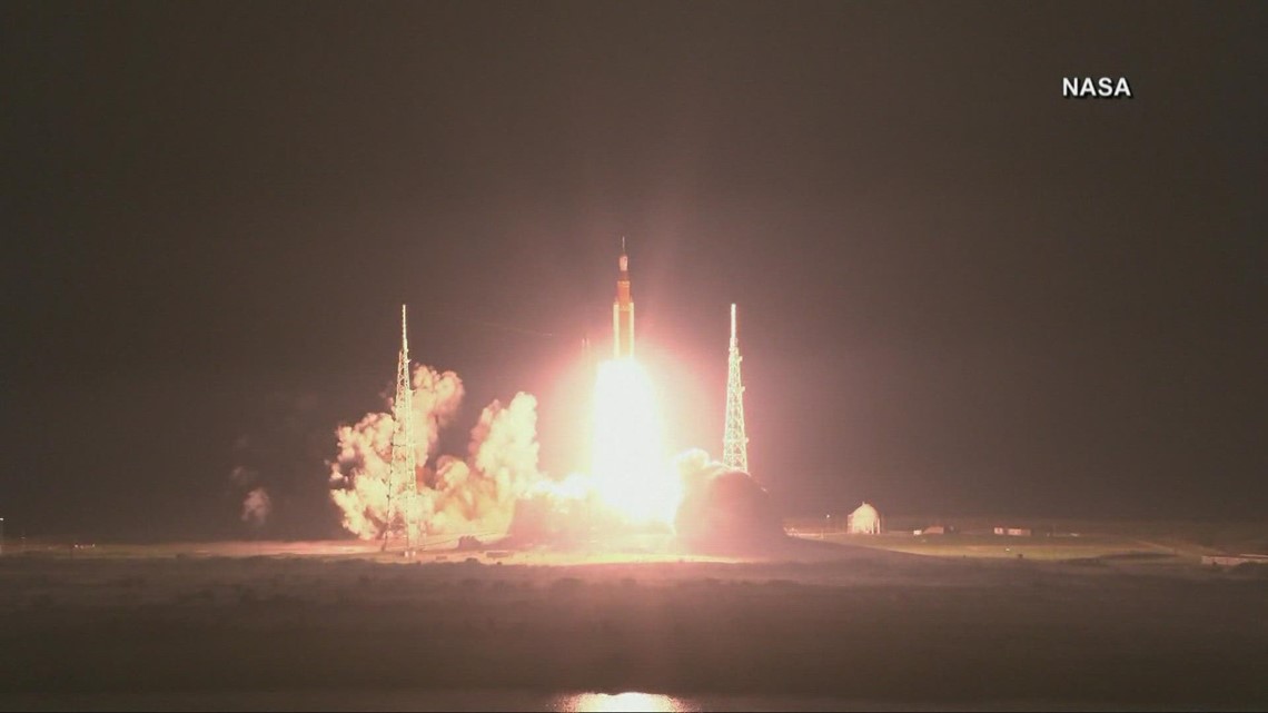 Artemis 1 rocket launches from Florida