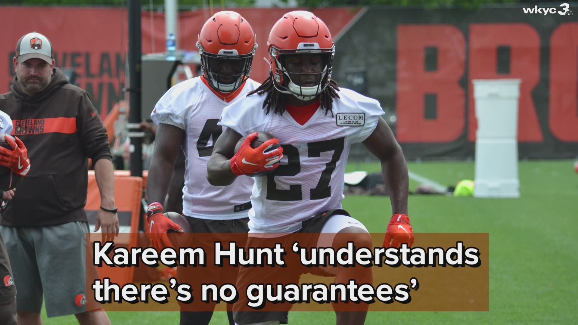 Browns Have Spoken to Kareem Hunt About Potential Return: Report