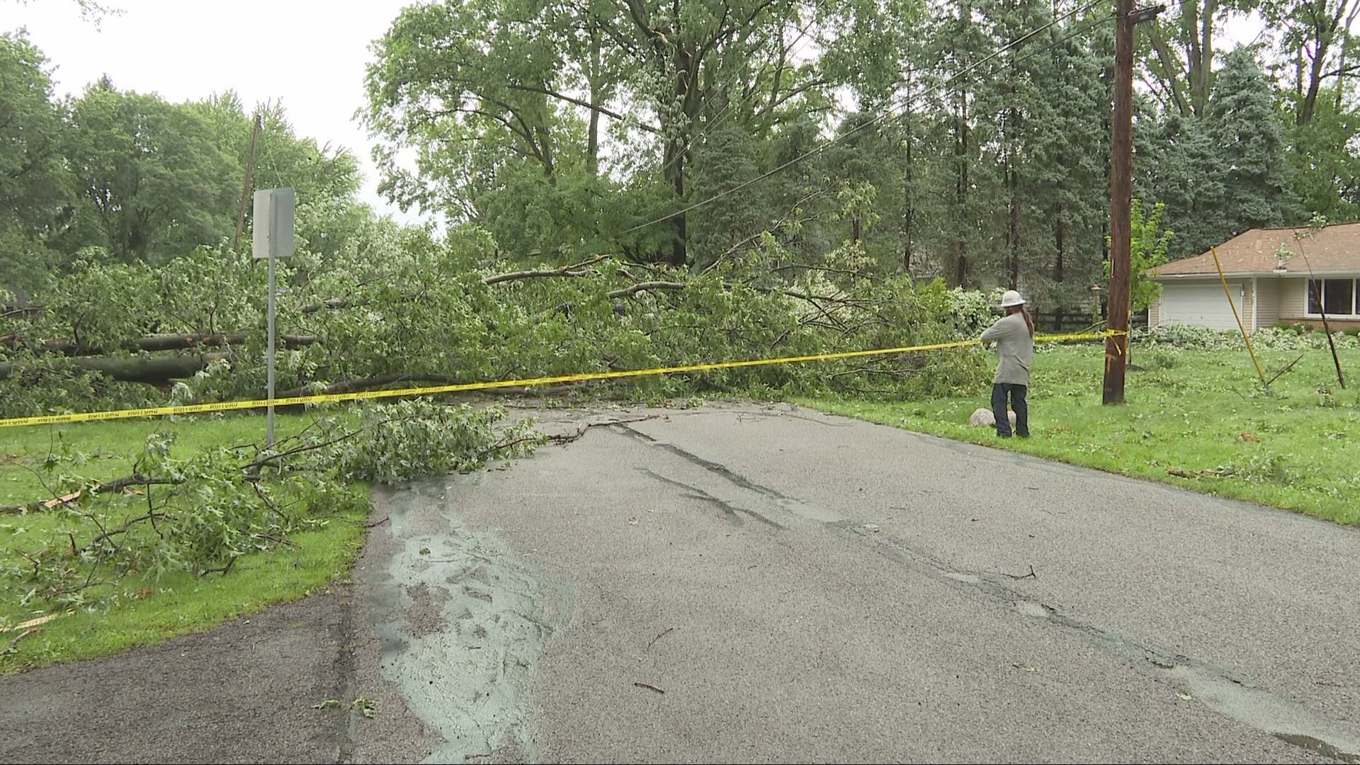 The National Weather Service has confirmed that five tornadoes touched down in Northern Ohio on Thursday night into Friday morning.