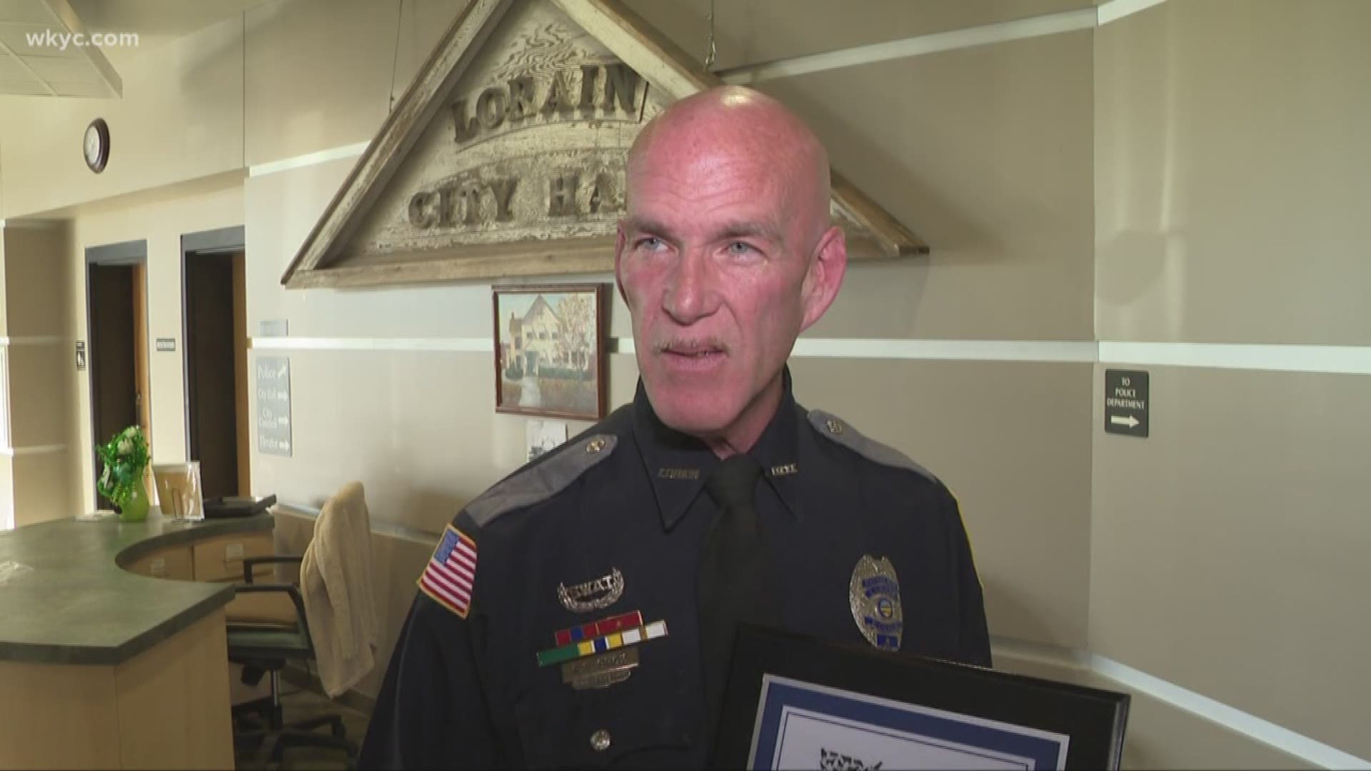 Lorain Police officer honored with humane law enforcement award