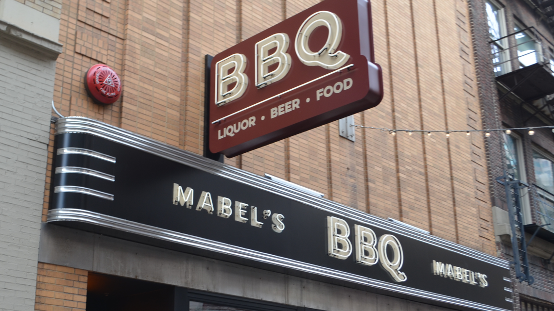 Chef Michael Symon’s Mabel’s BBQ in Cleveland to be featured on ‘Diners, Drive-ins and Dives’ Friday night