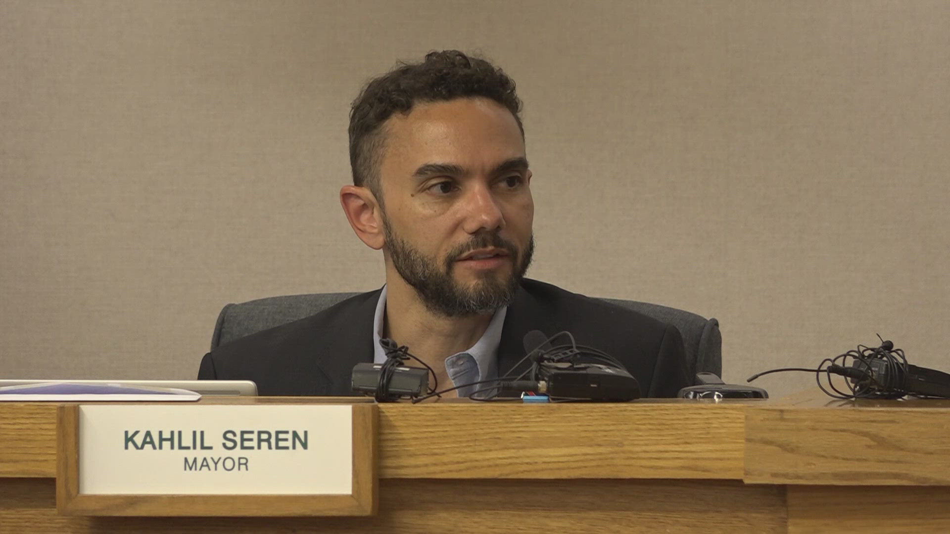 The resolution comes amid various accusations of poor behavior and bigoted remarks by Seren's wife, Natalie McDaniel. The final vote was 6-1 in favor.