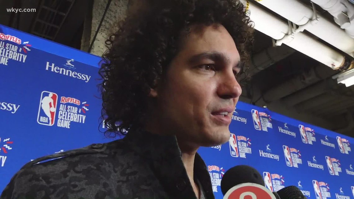 Former Cleveland Cavaliers forward Anderson Varejao appears on red carpet before All-Star Celebrity Game