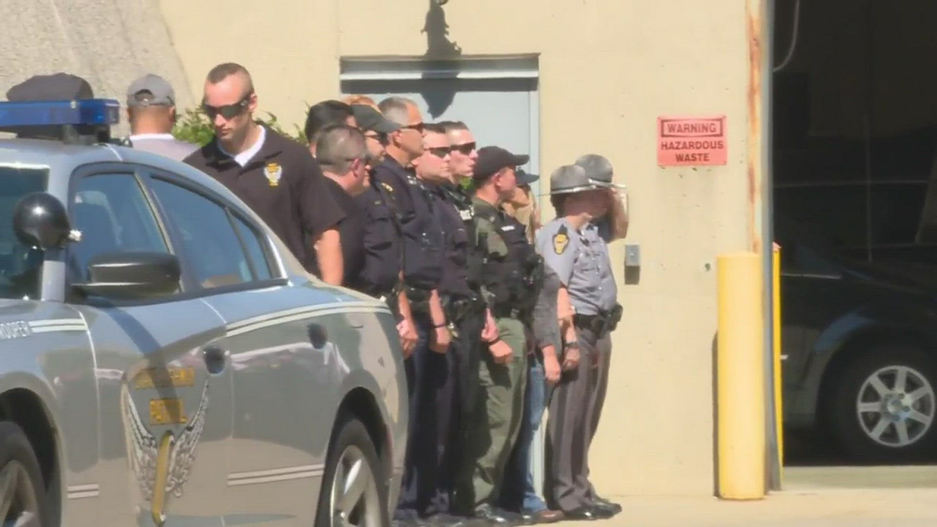 Procession takes state trooper Kenneth Velez to Lorain County funeral ...