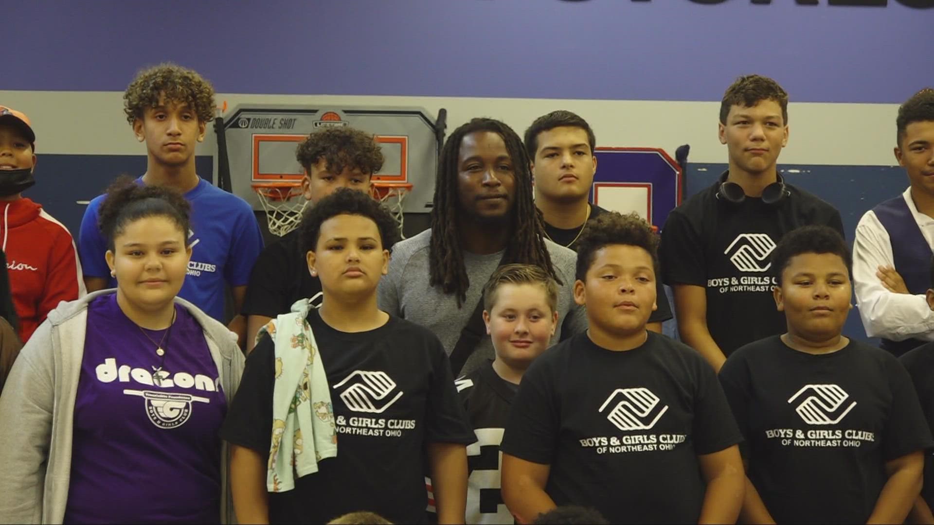 The Browns running back teamed up with other Browns teammates to give the kids a day they'll never forget
