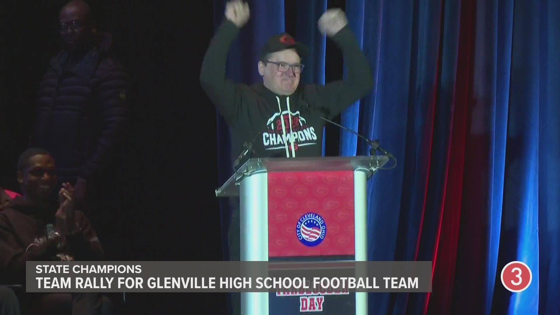 Get pumped, Cleveland! Here's how Cleveland Metropolitan School District CEO Eric Gordon helped celebrate the Glenville High School football tea's championship win.